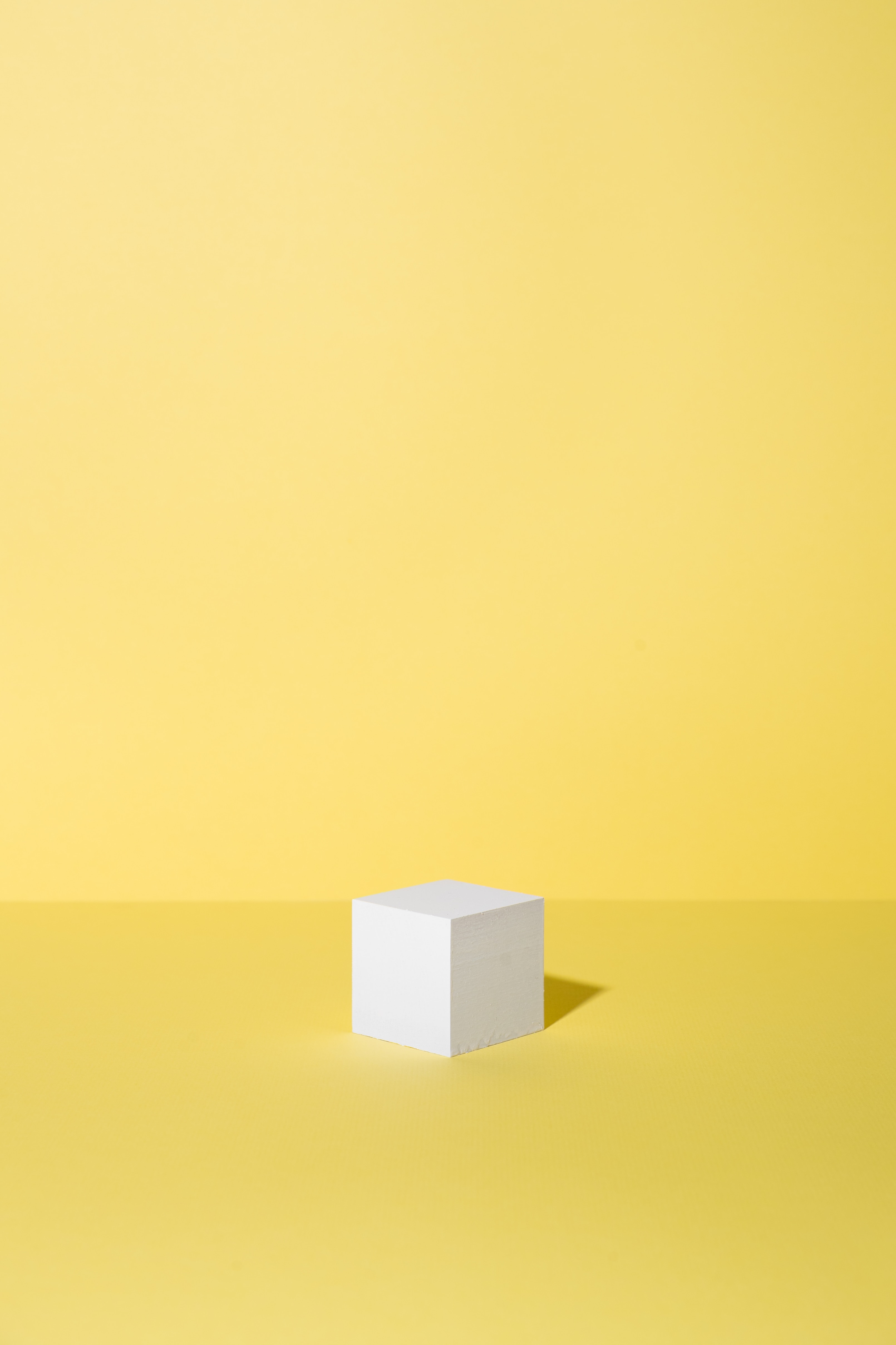 block in yellow background