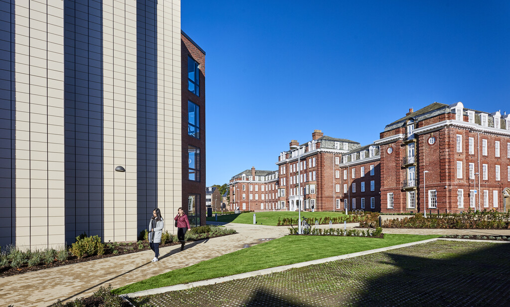 Photo of across the Sheraton Park site - variant