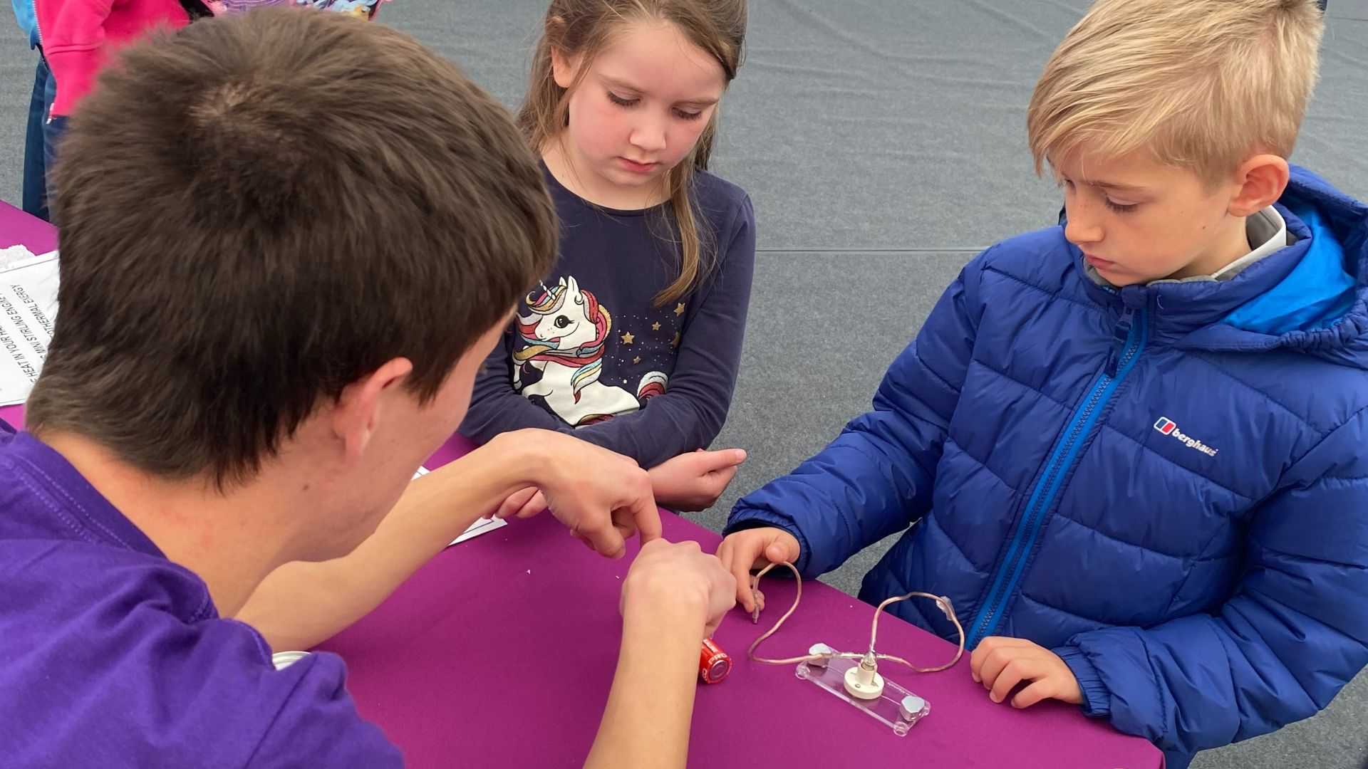 Children experimenting with Durham Energy Institute